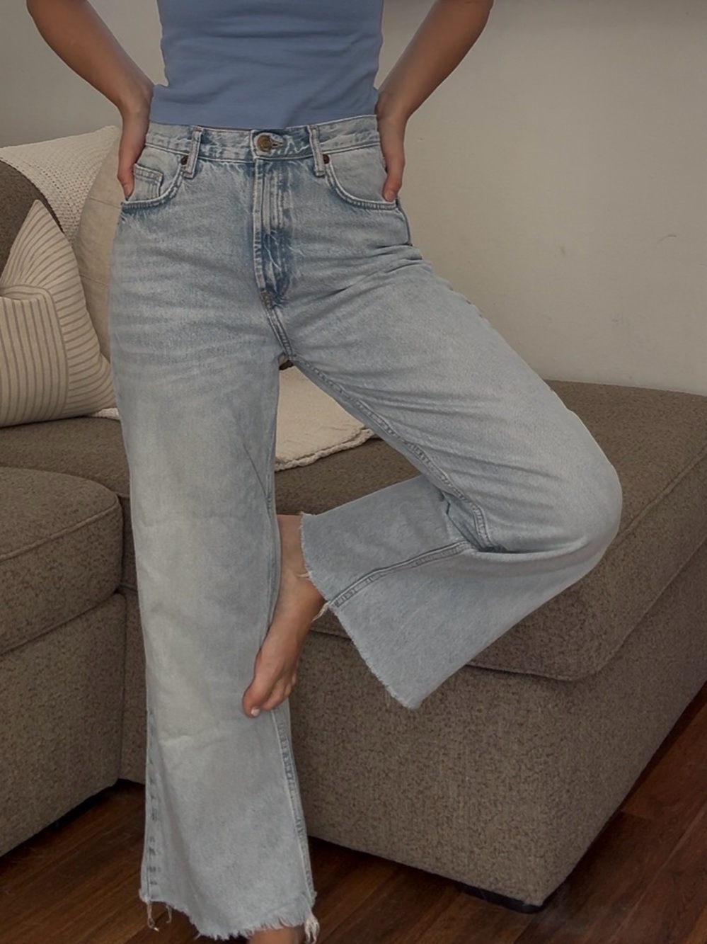 Zara Light Blue High-Rise Wide Leg Jeans - Picture 2 of 3